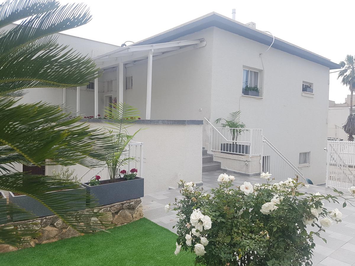 אבני החושן- Avnei Hoshen Aparthotel Nahariya Exterior photo